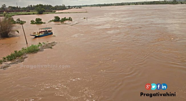 Kudachi Bridge has been flooded with water